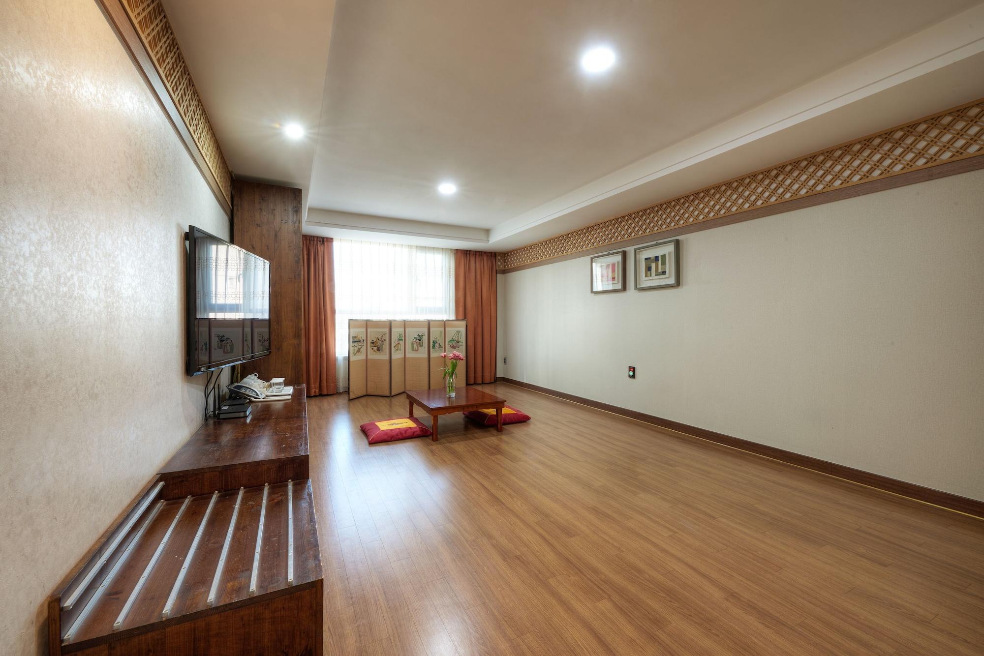 Gyeongju Gg Tourist Hotel Exteriör bild